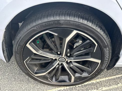 Used 2025 Nissan Altima 2.5 SR image 17