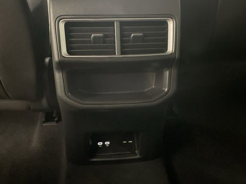 New 2026 Volkswagen Atlas Cross Sport SE image 33