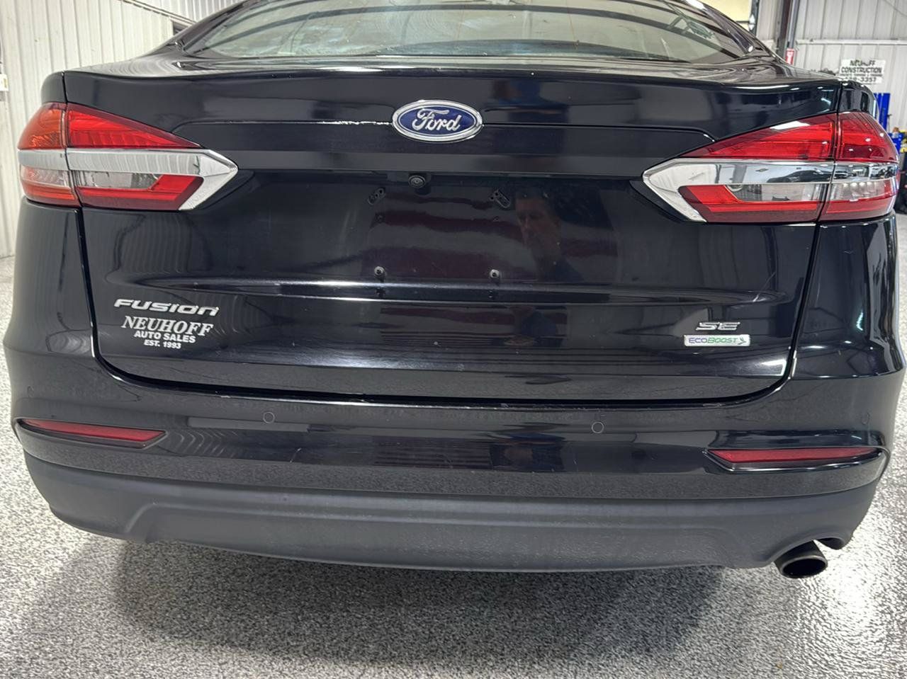 Used 2019 Ford Fusion SE FWD image 4