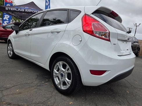 Used 2015 Ford Fiesta SE FWD image 5