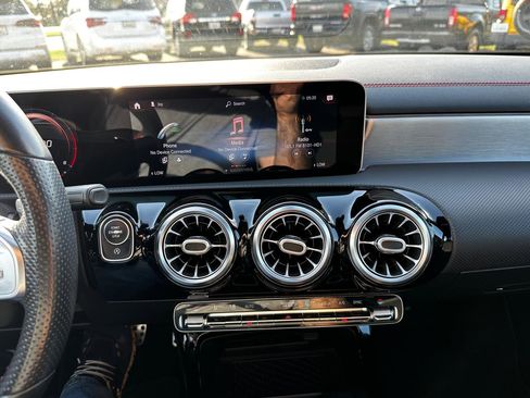 Used 2020 Mercedes-Benz CLA 250 4MATIC image 12