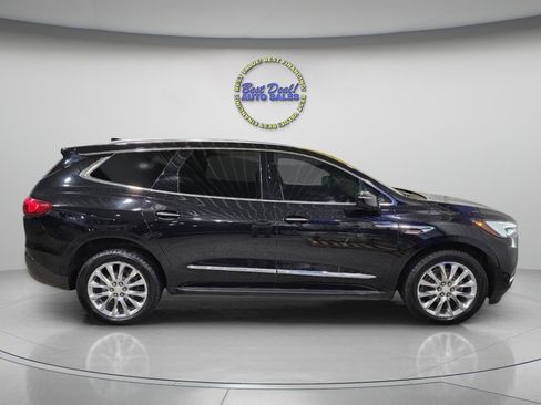 Used 2020 Buick Enclave Essence w/ LPO, Luxury Package image 7