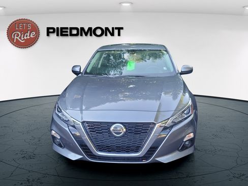 Used 2021 Nissan Altima 2.5 SL FWD image 2