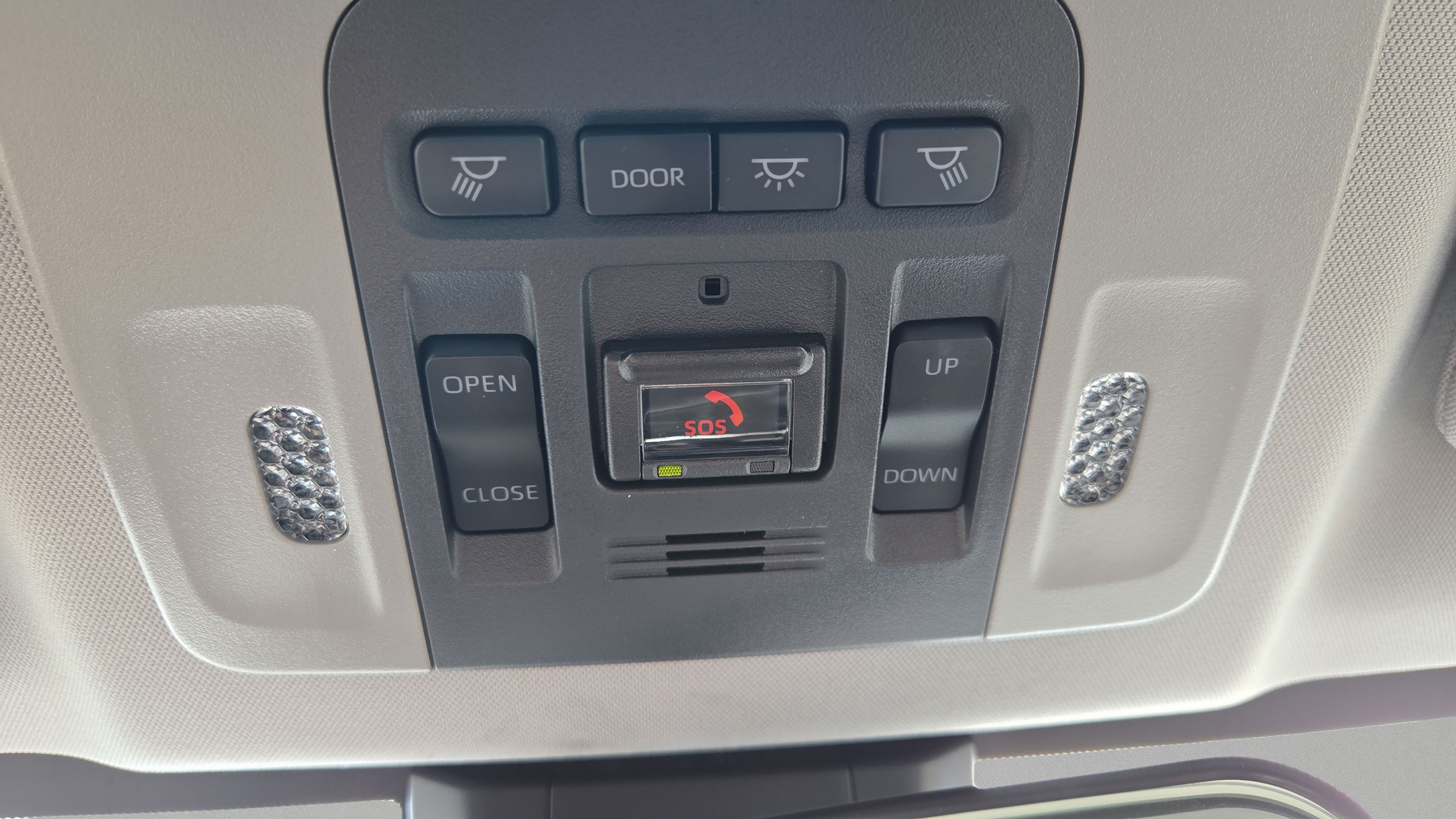 Used 2024 Toyota Camry SE FWD image 28