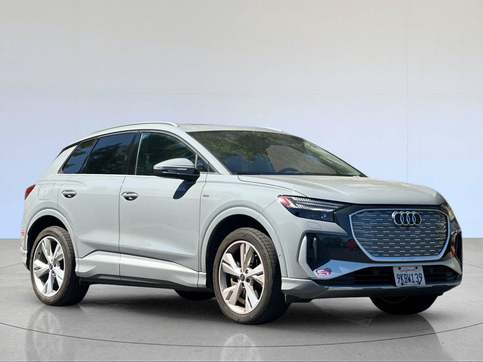 Used 2023 Audi Q4 e-tron Prestige w/ 20" Wheel Package AWD/4WD image 8