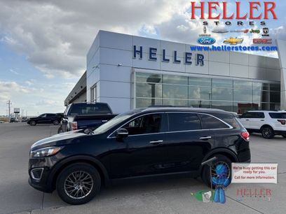 Used 2017 Kia Sorento LX w/ LX Convenience Package