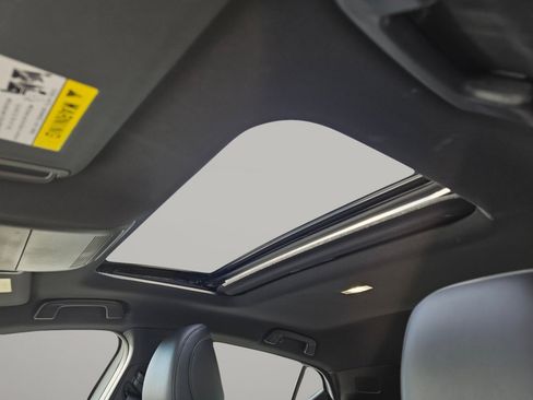 Used 2019 MAZDA MAZDA3 AWD Hatchback w/ Premium Pkg image 5