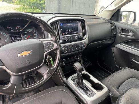 Used 2022 Chevrolet Colorado LT w/ Fleet Safety Package RWD image 19