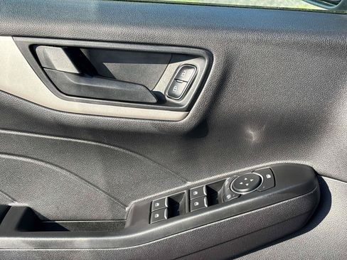 Used 2022 Ford Escape S FWD image 15