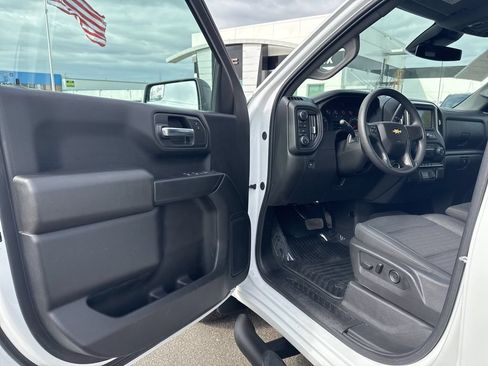 Used 2024 Chevrolet Silverado 1500 Custom AWD/4WD image 24
