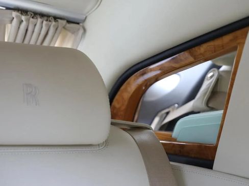 Used 2011 Rolls-Royce Phantom Sedan RWD image 95
