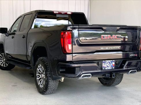 Used 2023 GMC Sierra 1500 AT4 w/ AT4 Premium Package AWD/4WD image 10