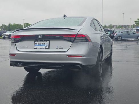 Certified 2025 Honda Accord Sport image 8
