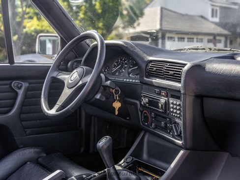 Used 1989 BMW 325i Convertible RWD image 43