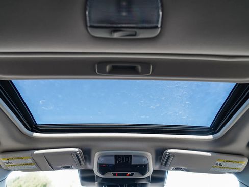 New 2025 Subaru Crosstrek 2.5i Premium image 17