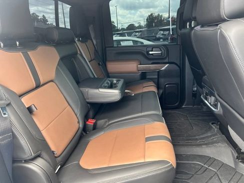 Used 2022 Chevrolet Silverado 3500 High Country w/ LPO, Hitch Package AWD/4WD image 11