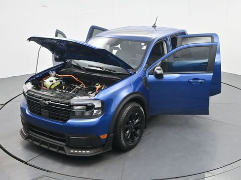 Used 2024 Ford Maverick Lariat w/ Black Appearance Package FWD image 32