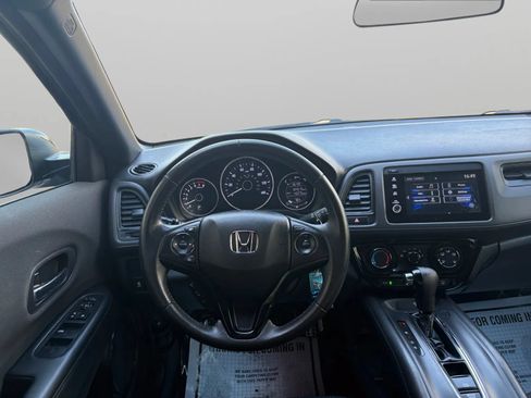 Used 2021 Honda HR-V Sport image 25