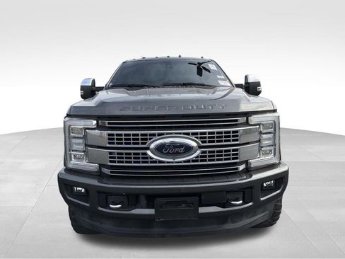 Used 2017 Ford F250 Platinum w/ Platinum Ultimate Package image 6