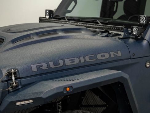 Used 2023 Jeep Wrangler Unlimited Rubicon w/ Safety Group image 39