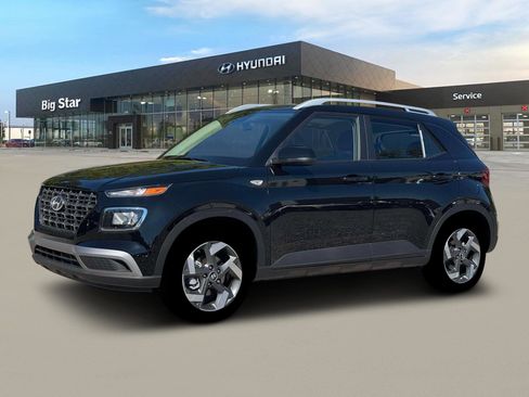 New 2026 Hyundai Venue SEL image 2