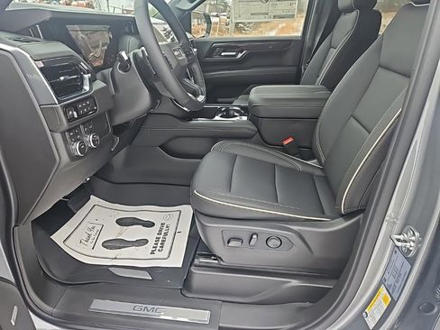 New 2026 GMC Yukon XL Elevation w/ LPO, Get Active Package image 10