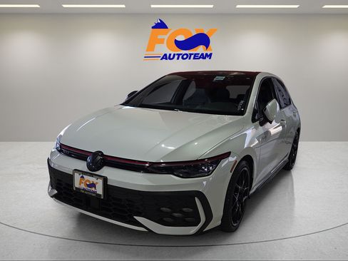 Used 2025 Volkswagen GTI SE FWD image 1