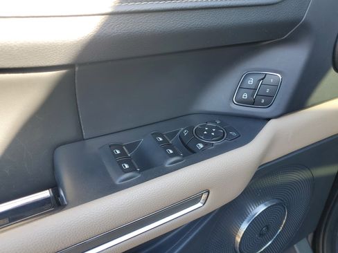 Used 2022 Ford Expedition Max Limited image 17