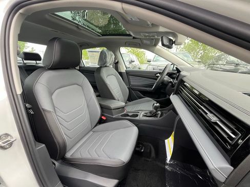 New 2026 Volkswagen Jetta SEL FWD image 11
