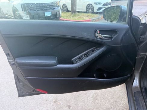 Used 2015 Kia Forte EX w/ Protection Package FWD image 9