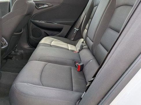 Used 2022 Chevrolet Malibu LT FWD image 24