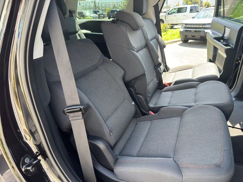 Certified 2025 Ford Expedition Active AWD/4WD image 24