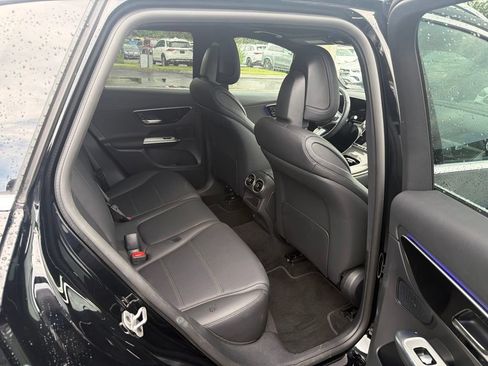 Used 2026 Mercedes-Benz GLC 300 image 5