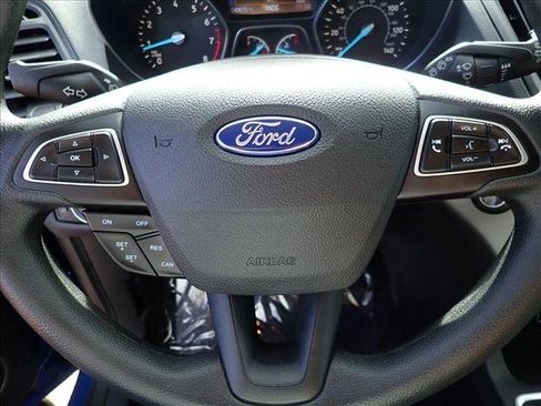 Used 2019 Ford Escape SE image 15