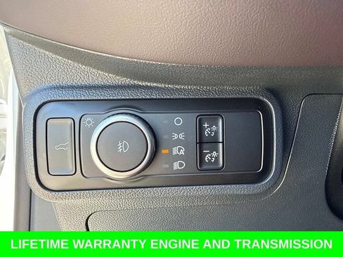Certified 2026 Ford Explorer Platinum RWD image 33