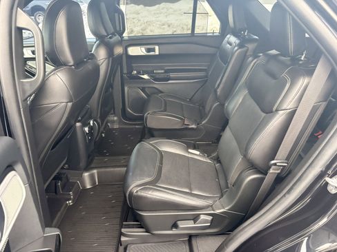 Used 2021 Ford Explorer ST w/ Equipment Group 401A image 18