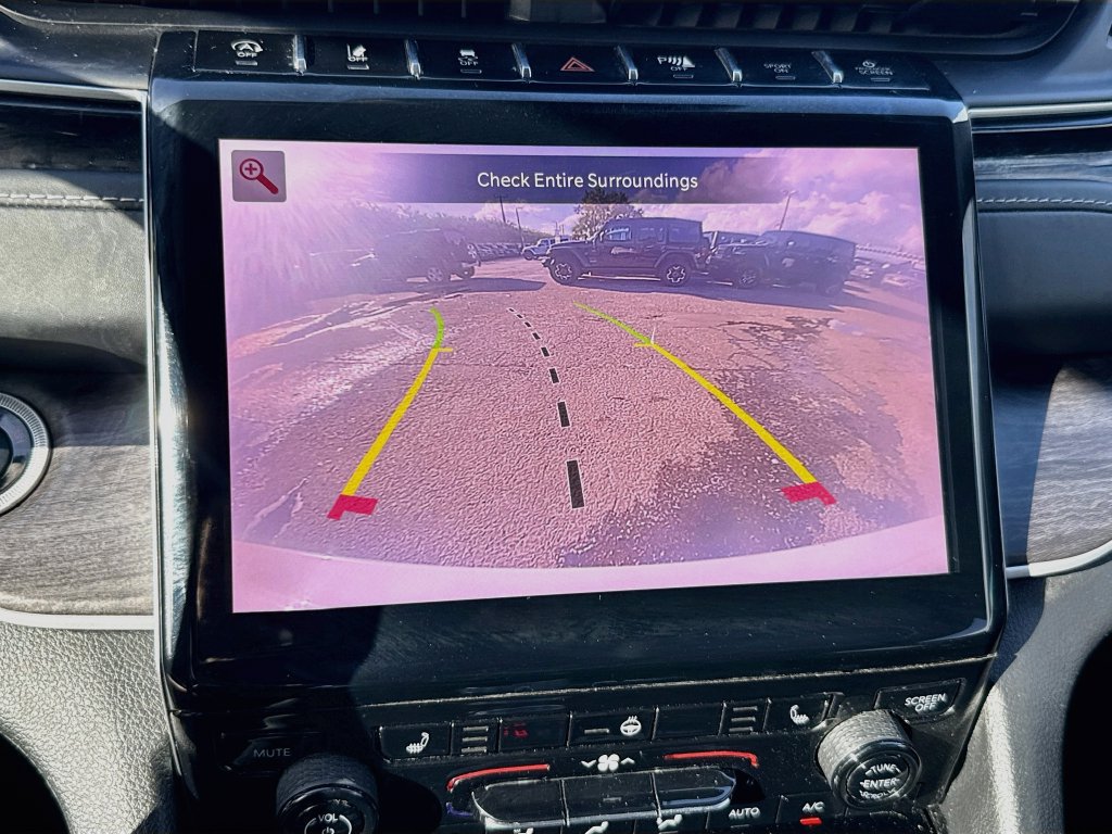 Used 2022 Jeep Grand Cherokee Limited RWD image 15