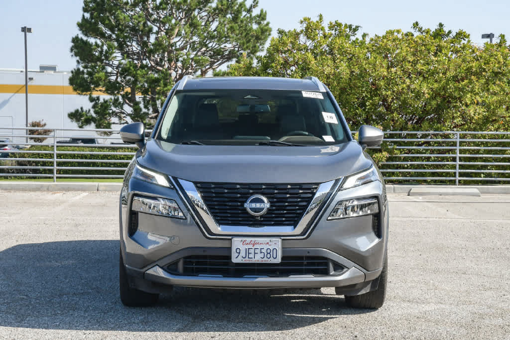 Used 2023 Nissan Rogue SL w/ SL Premium Package FWD image 2