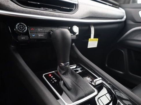 New 2026 Jeep Compass Latitude image 21