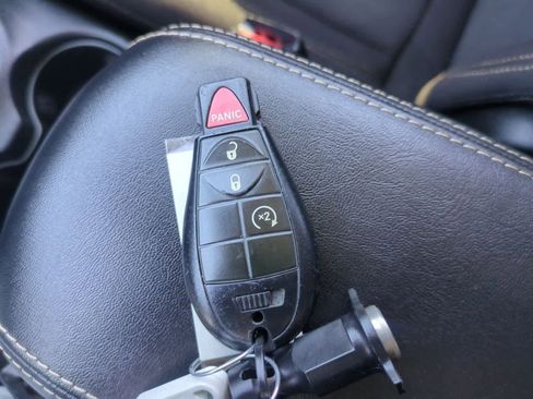 Used 2016 Jeep Cherokee Latitude w/ Cold Weather Group image 33