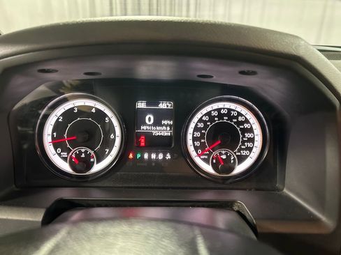 Used 2017 RAM 1500 Express image 16