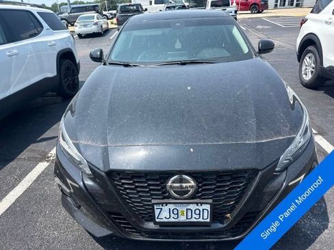 Used 2022 Nissan Altima 2.5 SR w/ Midnight Edition Package AWD/4WD image 9