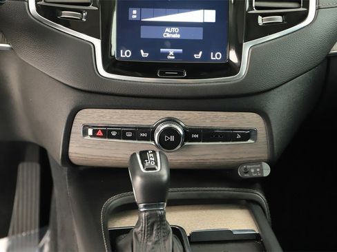 Used 2022 Volvo XC90 T6 Inscription w/ Advanced Package image 21