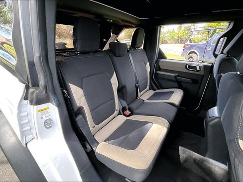 Used 2023 Ford Bronco Big Bend image 29