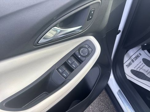 Used 2023 Buick Encore GX Select image 15