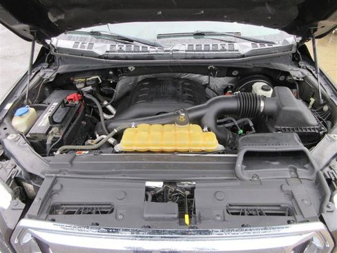 Used 2015 Ford F150 XLT RWD image 28