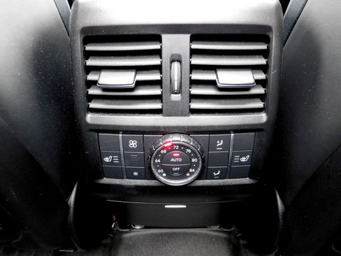 Used 2016 Mercedes-Benz GL 63 AMG 4MATIC image 23