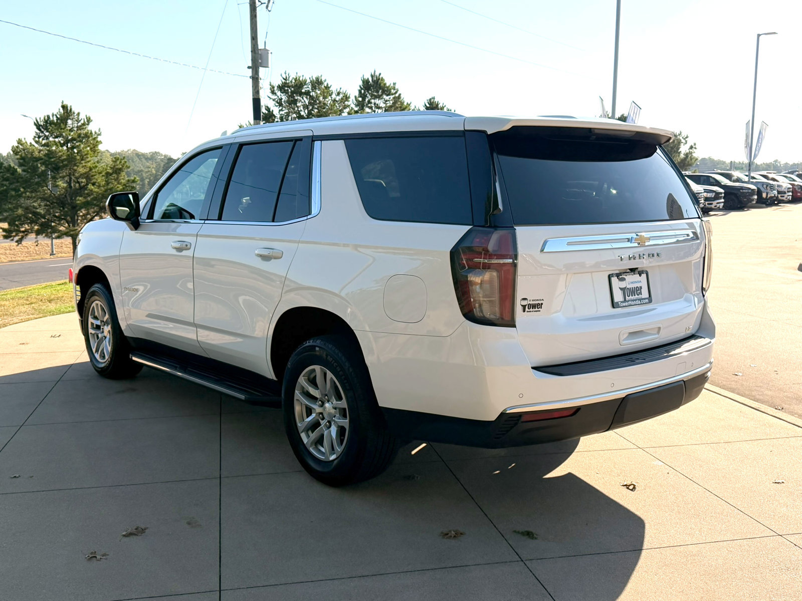 Used 2023 Chevrolet Tahoe LT RWD image 4