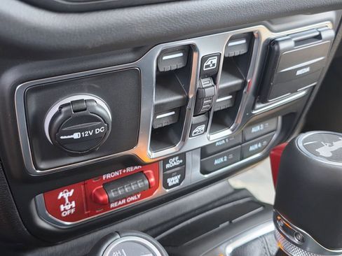 New 2026 Jeep Wrangler Unlimited Rubicon 392 w/ Quick Order Package 27X Moab AWD/4WD image 19