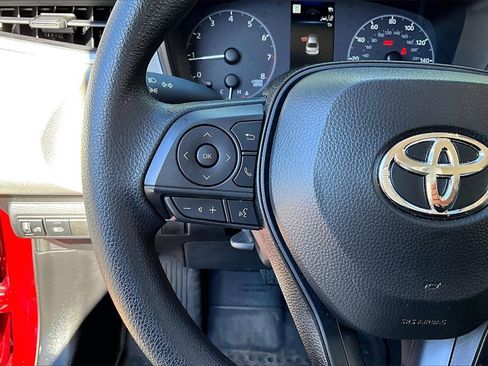 Used 2025 Toyota Corolla LE image 10